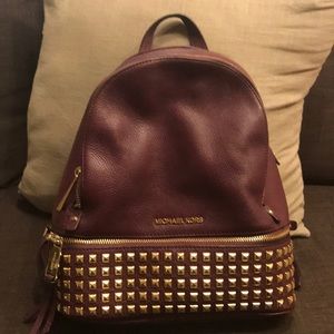 Micheal kors backpack.